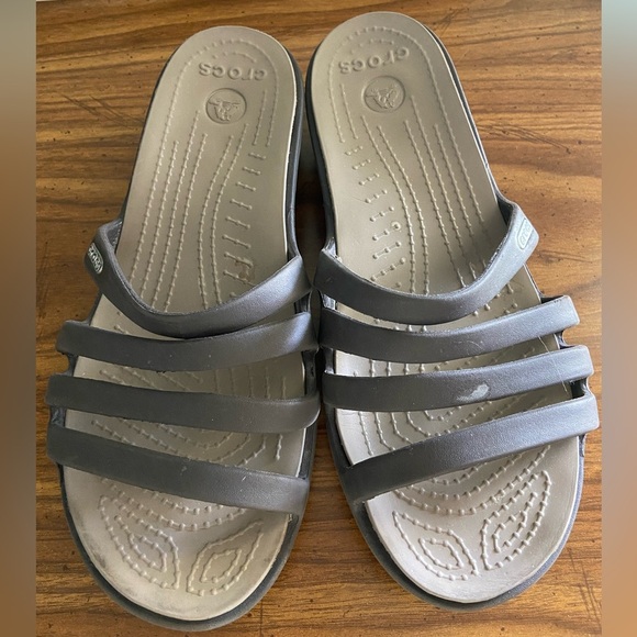 Crocs Rhonda Wedge Sandal Taupe Brown SZ 8 Slip On 4 Strap Shoes - Picture 2 of 7